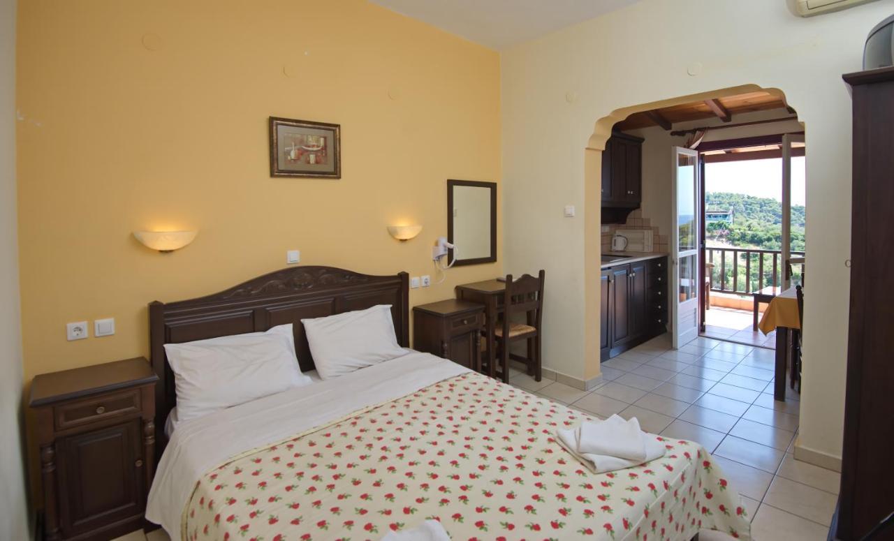 Apartament Pansion Nikos Patitírion Zewnętrze zdjęcie