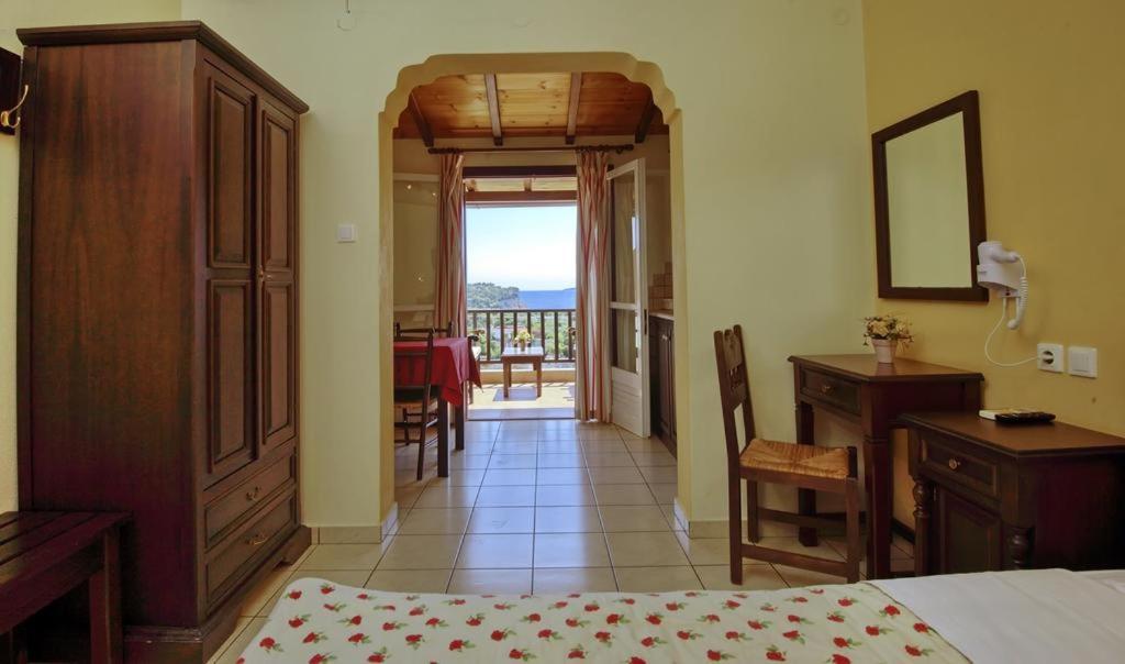 Apartament Pansion Nikos Patitírion Zewnętrze zdjęcie